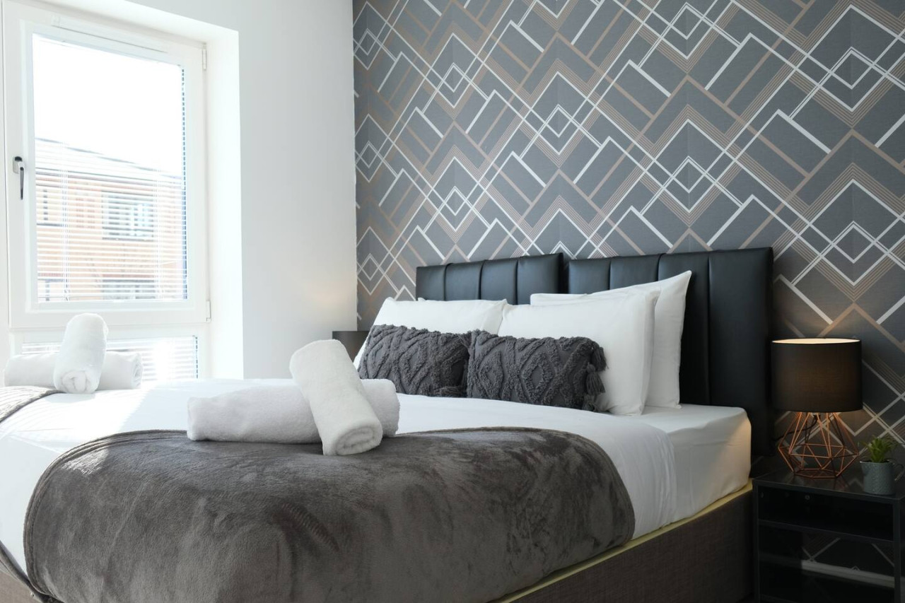 Prime Location 4 Bedroom 3.5 Bath House - Sleeps 8 in 5 Columbia Place - Property image 9 - VivreStays