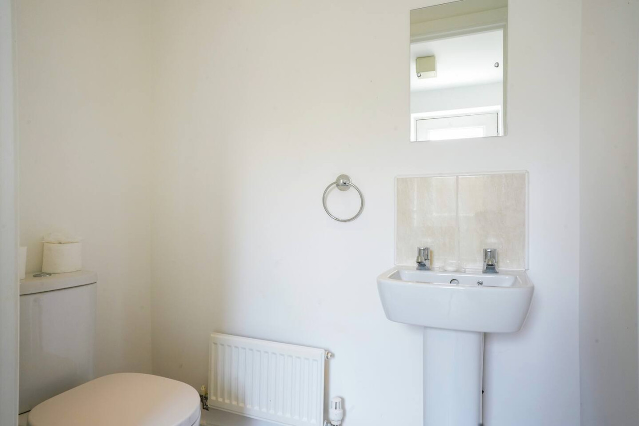 Prime Location 4 Bedroom 3.5 Bath House - Sleeps 8 in 5 Columbia Place - Property image 19 - VivreStays