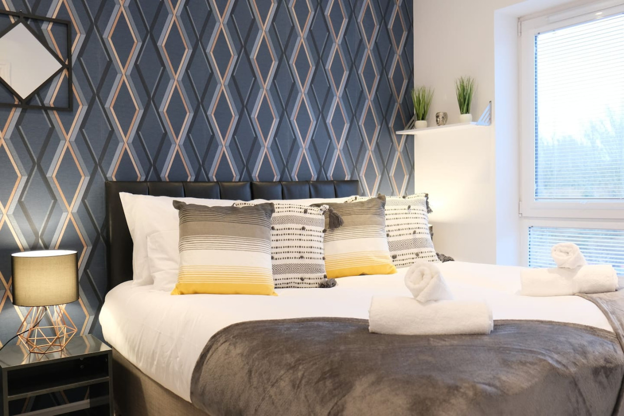 4 Bedroom 3.5 Bath House in City Centre - Sleeps 8 in 7 Columbia Place - Property image 13 - VivreStays