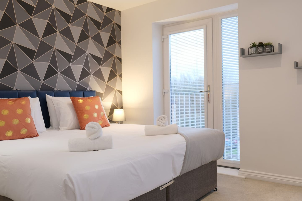 4 Bedroom 3.5 Bath House in City Centre - Sleeps 8 in 7 Columbia Place - Property image 10 - VivreStays