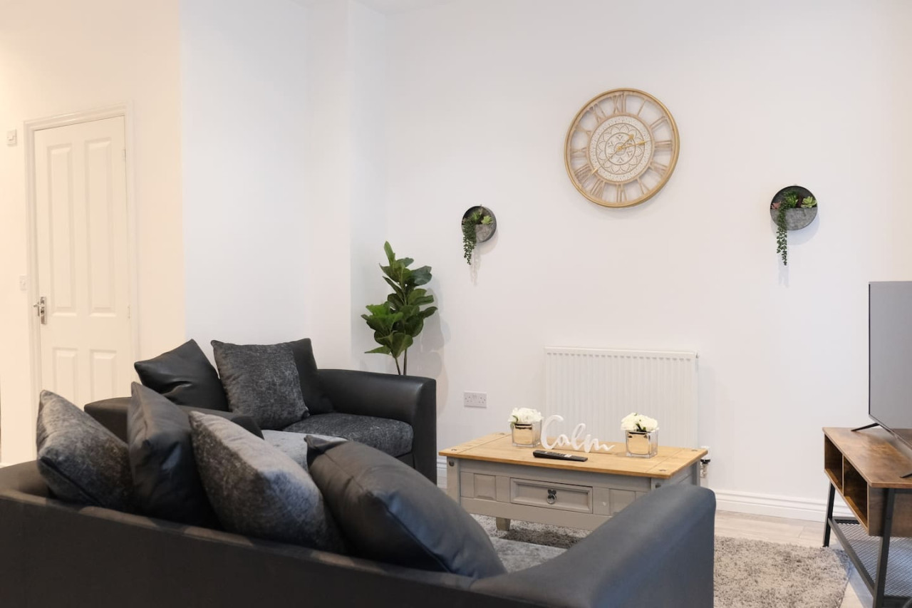 4 Bedroom 3.5 Bath House in City Centre - Sleeps 8 in 7 Columbia Place - Property image 22 - VivreStays