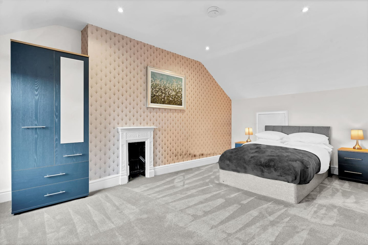 Large 5 Bedroom House - City Centre - Free Parking in 105 Lea Road - Property image 10 - VivreStays