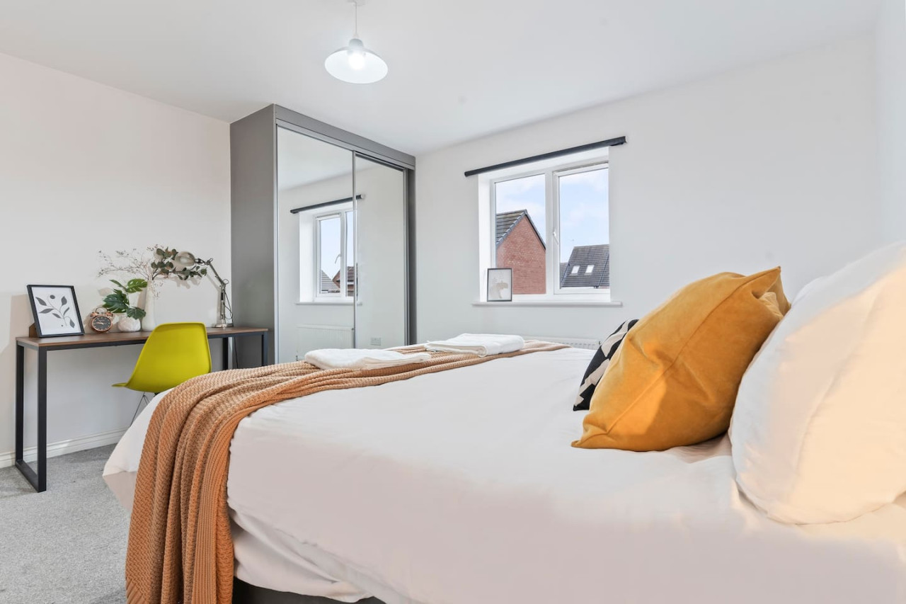 Anglian Retreat - Free Parking, FastWiFi & SmartTV in Anglian Way - Property image 7 - VivreStays