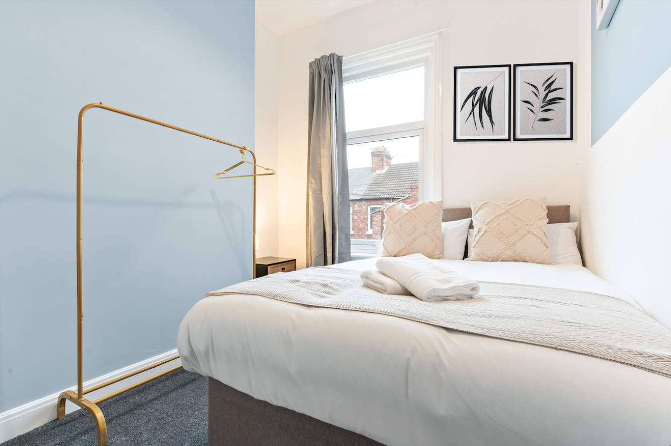 Charming House • Town Centre • Free Parking • Fast WiFI in 17 Herschell Street - Property image 10 - VivreStays