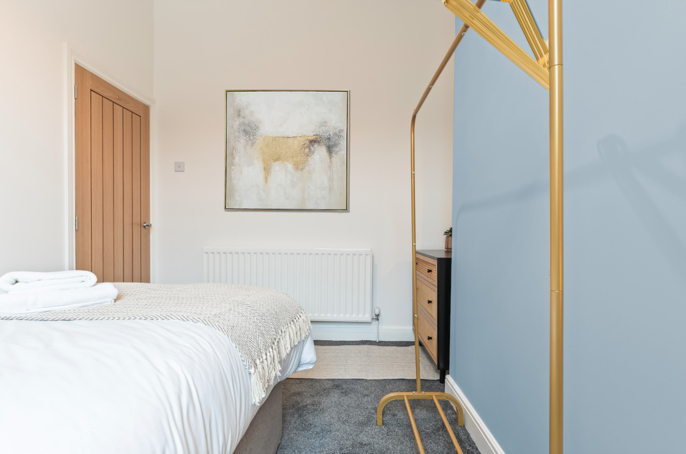 Charming House • Town Centre • Free Parking • Fast WiFI in 17 Herschell Street - Property image 11 - VivreStays