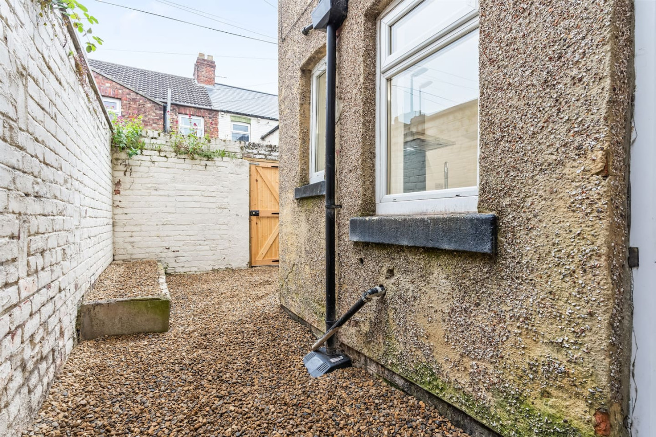 Charming House • Town Centre • Free Parking • Fast WiFI in 17 Herschell Street - Property image 22 - VivreStays