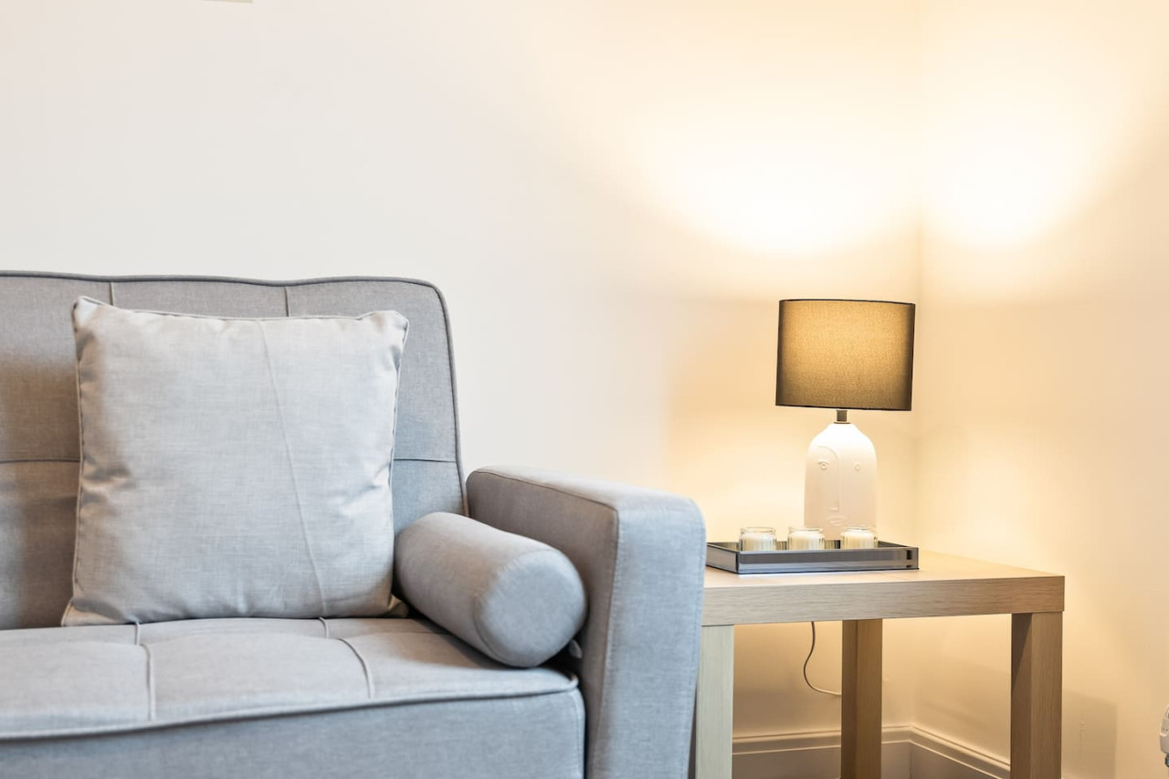 Charming House • Town Centre • Free Parking • Fast WiFI in 17 Herschell Street - Property image 14 - VivreStays