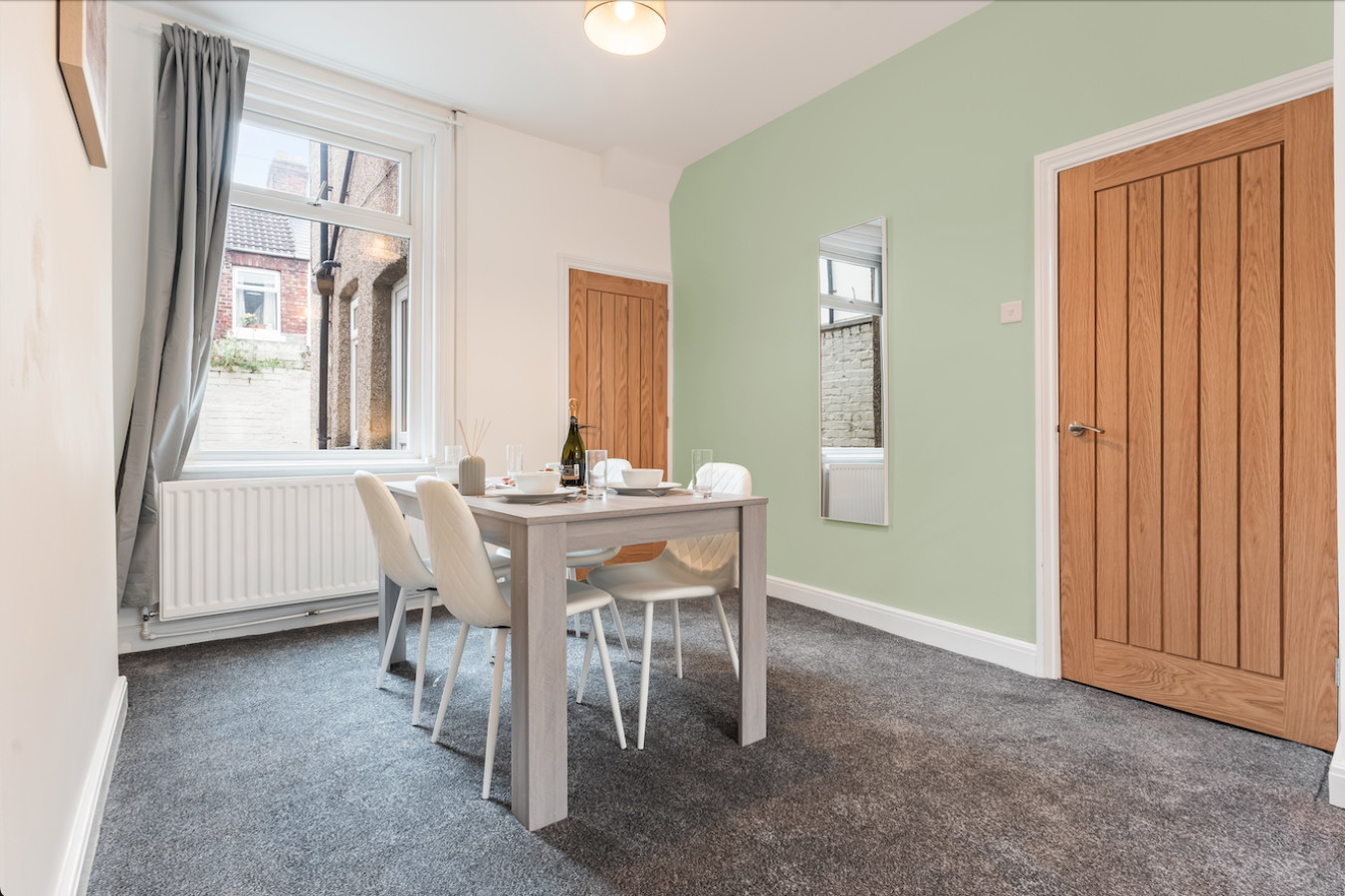 Charming House • Town Centre • Free Parking • Fast WiFI in 17 Herschell Street - Property image 16 - VivreStays