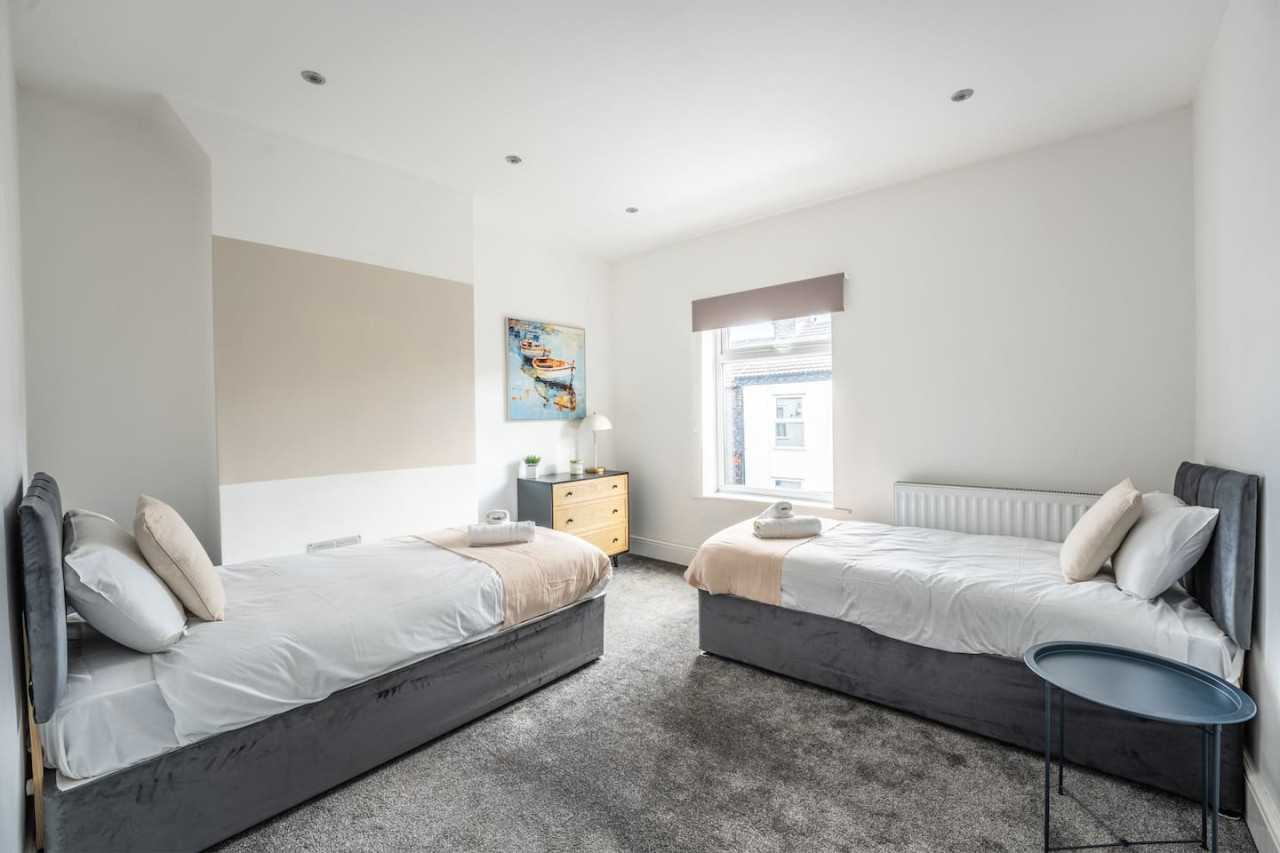 Charming House • Sleeps 5 • Free Parking • Fast Wifi • Self-Check-In in 98 Foster Street - Property image 12 - VivreStays