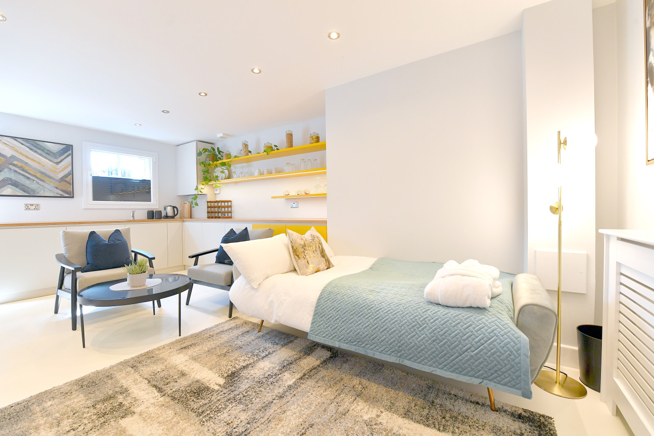 Waterloo Residence | Central London | Over 2000 sqft | Free Parking in 130 Lambeth Rd, London SE1 7DF, UK - Property image 22 - VivreStays