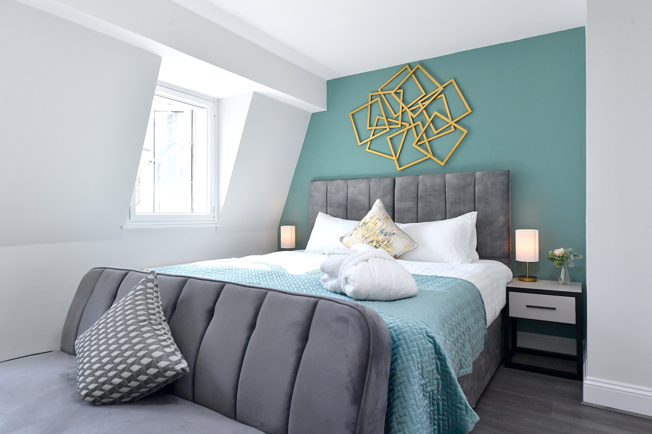 Waterloo Residence | Central London | Over 2000 sqft | Free Parking in 130 Lambeth Rd, London SE1 7DF, UK - Property image 6 - VivreStays