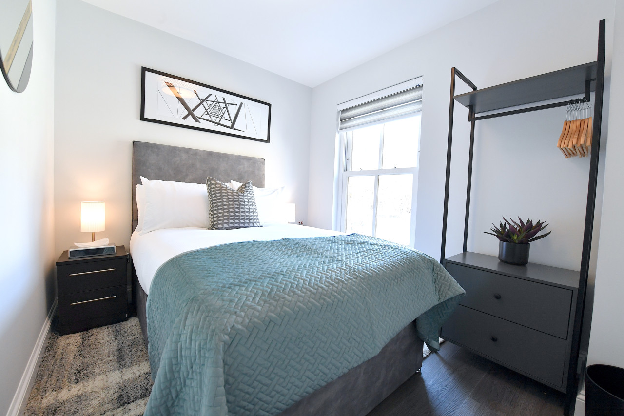 Waterloo Residence | Central London | Over 2000 sqft | Free Parking in 130 Lambeth Rd, London SE1 7DF, UK - Property image 17 - VivreStays