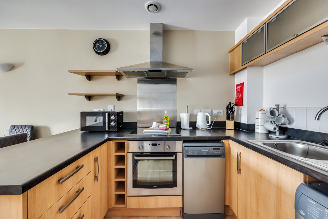 Executive Apartment in City Centre • Fast Wifi • Smart TV • Access to Communal Gym and Terrace in Delta House, St Andrews Street, Northampton, NN1 2HA - Property image 13 - VivreStays