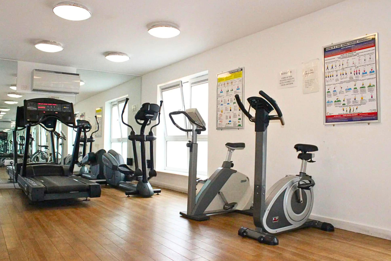 Executive Apartment in City Centre • Fast Wifi • Smart TV • Access to Communal Gym and Terrace in Delta House, St Andrews Street, Northampton, NN1 2HA - Property image 14 - VivreStays
