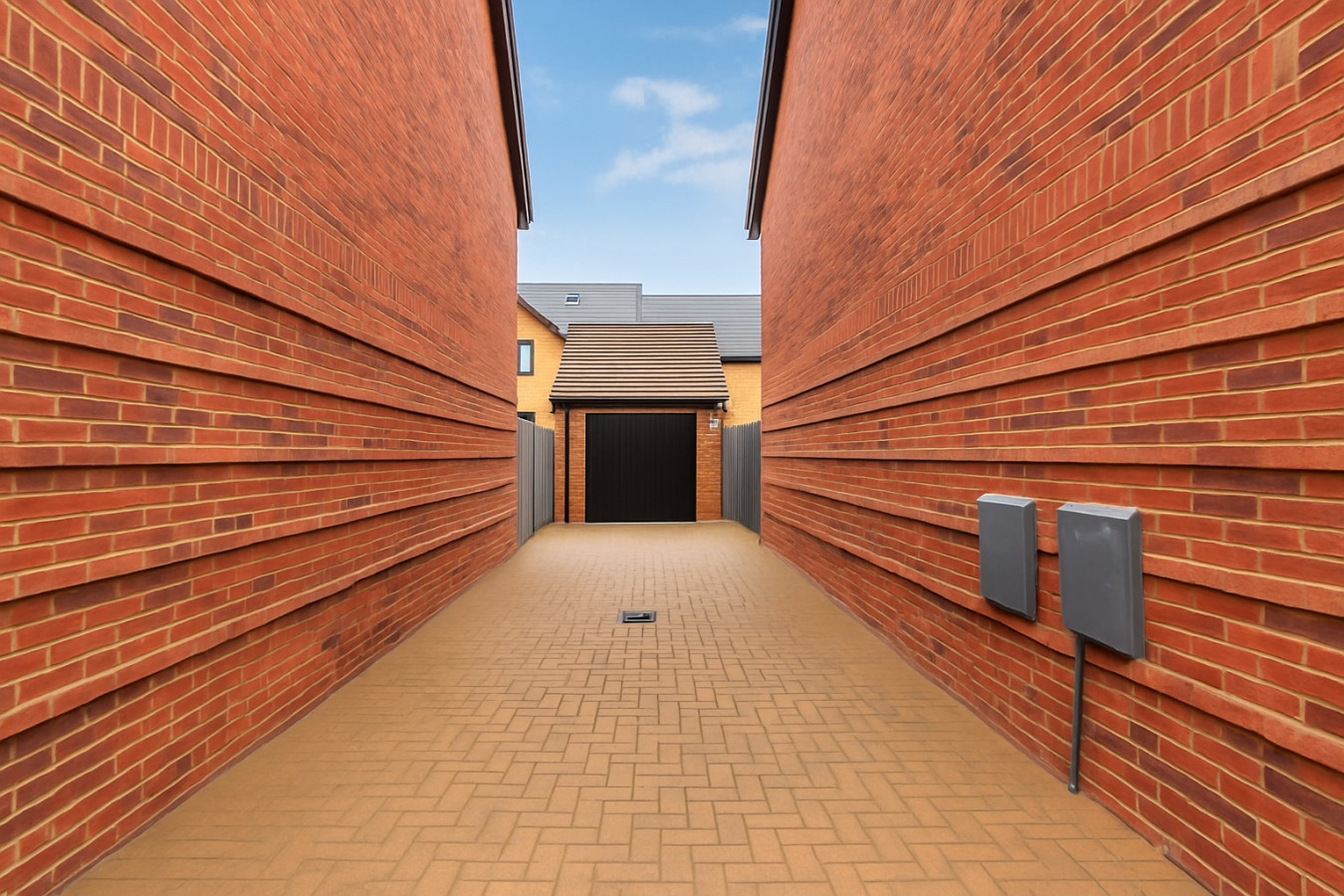 Detached House • Sleeps 8 • Great Location • Driveway Parking in 33 Angus Way - Property image 34 - VivreStays