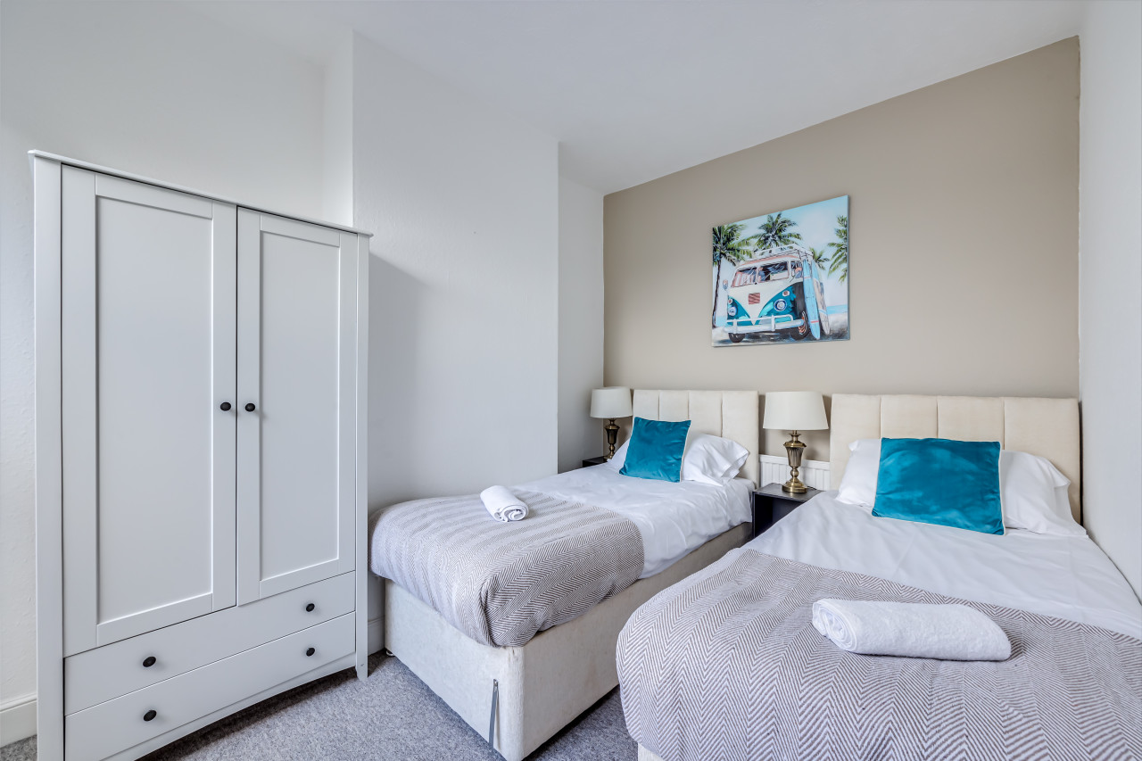 Beautiful House • Sleeps 7 • City Centre • Free Parking • Virgin TV • Fast Wifi • Self-Check-In in 89 Lutterworth Road - Property image 5 - VivreStays