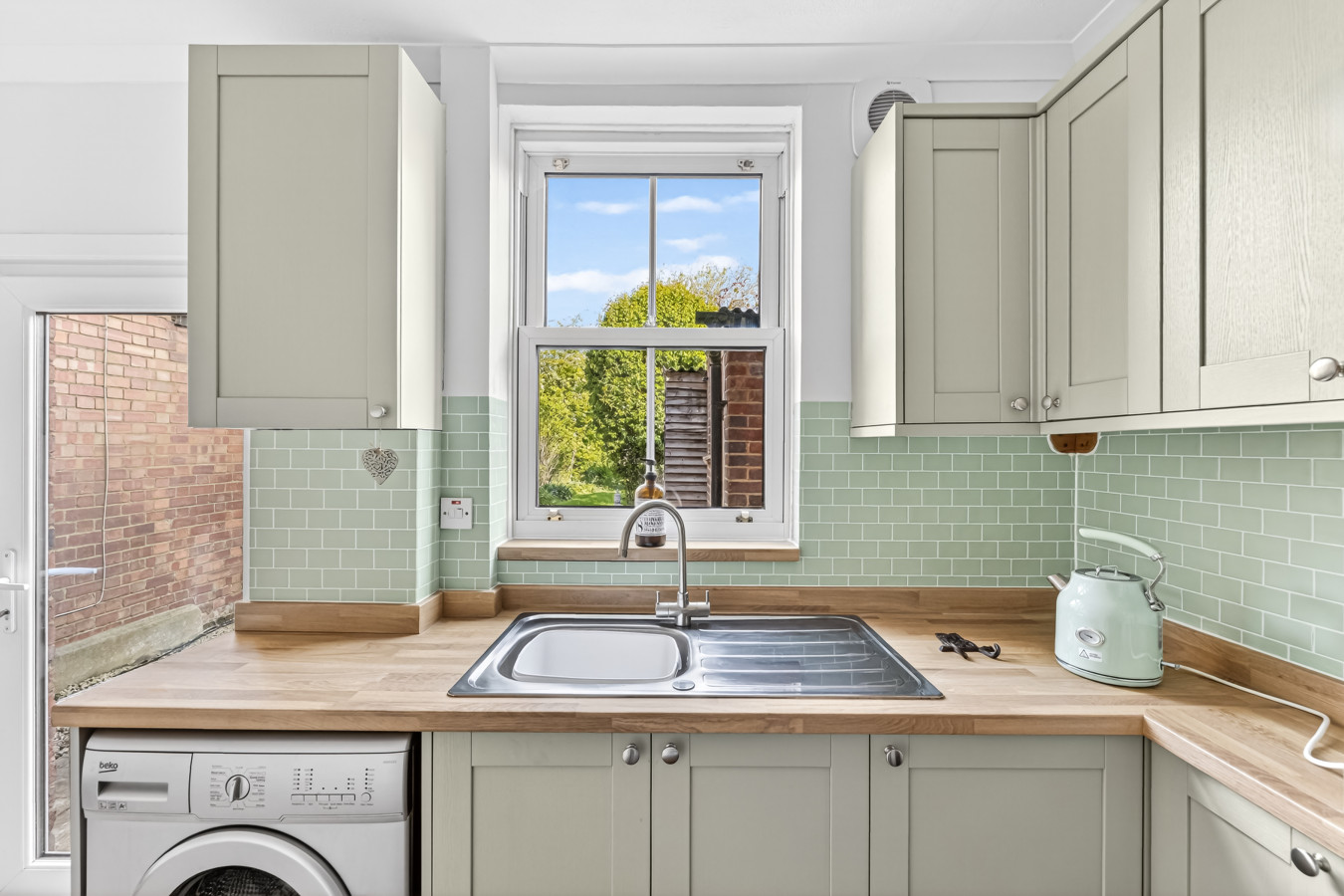 West Street House • Free Parking • Fast Wifi • Smart TV in 34 West Street - Property image 15 - VivreStays