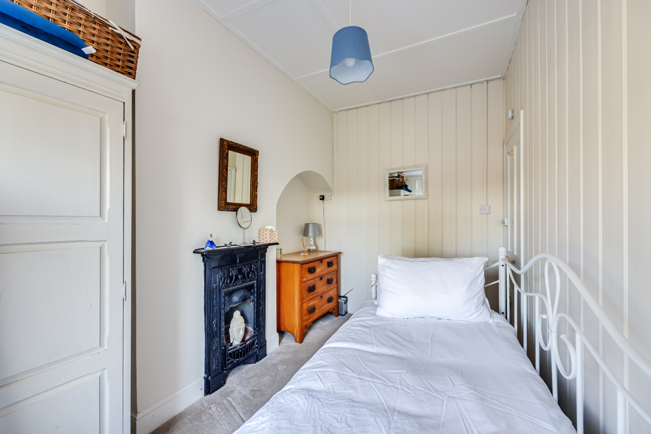 West Street House • Free Parking • Fast Wifi • Smart TV in 34 West Street - Property image 11 - VivreStays