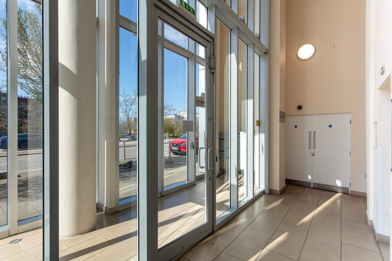 Chelsea Apartment @ The Hub • City Views • Free Parking • Sky TV • Fast Wifi in Chelsea House, 599 Witan Gate 73 Chelsea House - Property image 17 - VivreStays