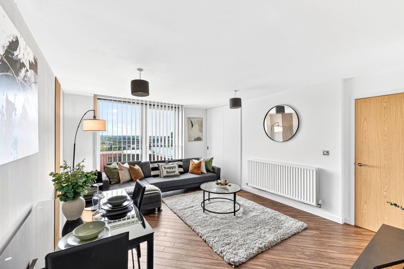 Chelsea Apartment @ The Hub • City Views • Free Parking • Sky TV • Fast Wifi in Chelsea House, 599 Witan Gate 73 Chelsea House - Property image 11 - VivreStays