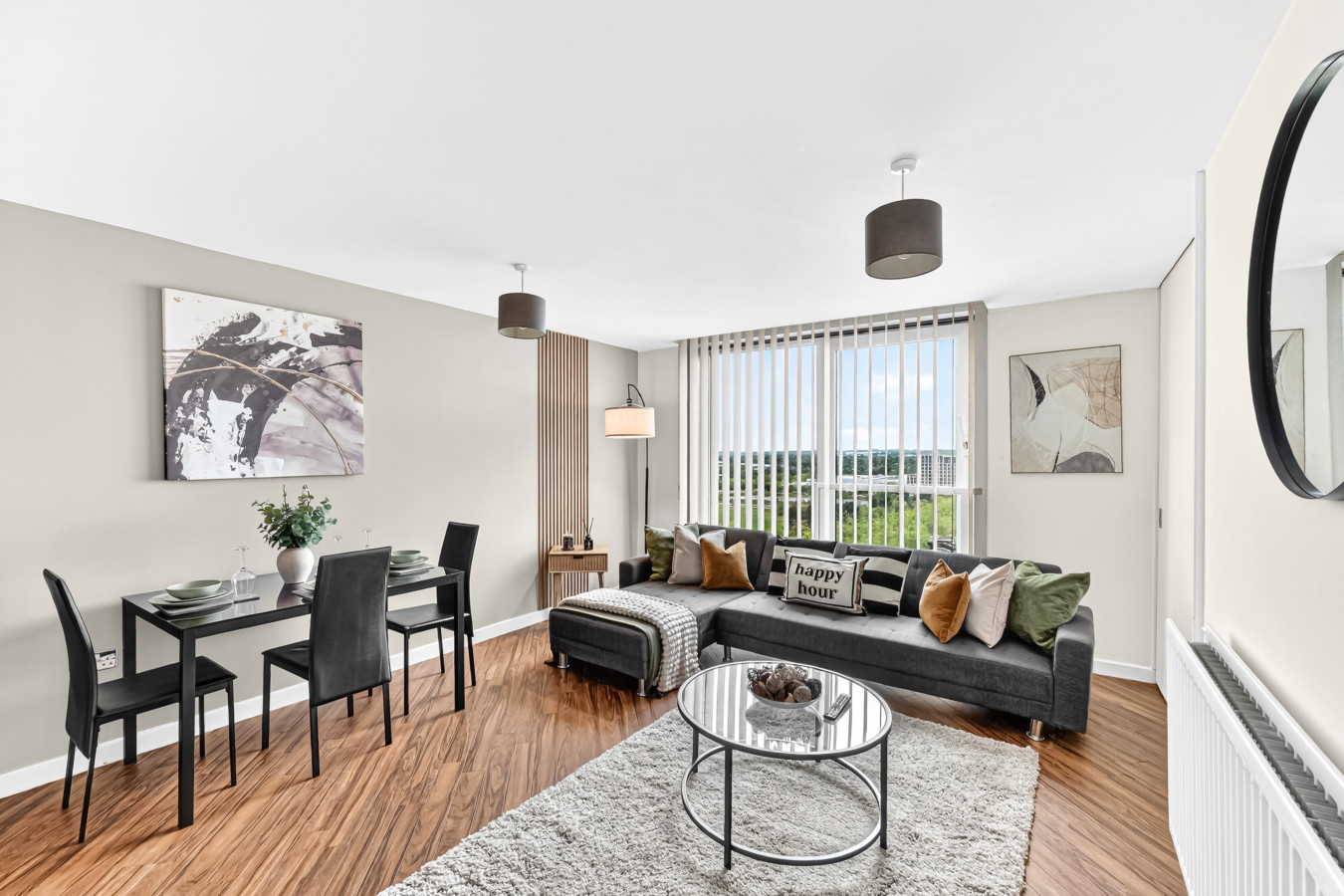 Chelsea Apartment @ The Hub • City Views • Free Parking • Sky TV • Fast Wifi in Chelsea House, 599 Witan Gate 73 Chelsea House - Property image 9 - VivreStays