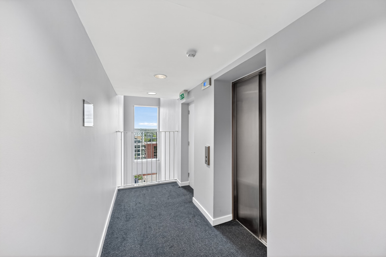 Chelsea Apartment @ The Hub • City Views • Free Parking • Sky TV • Fast Wifi in Chelsea House, 599 Witan Gate 73 Chelsea House - Property image 16 - VivreStays