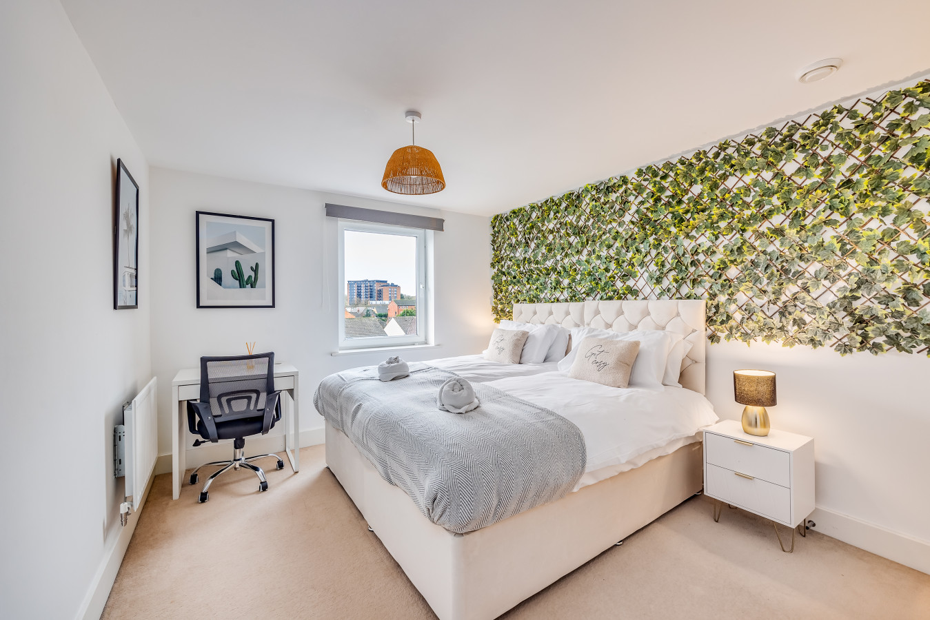 Charming Apartment • Balcony • Parking • Fast Wifi • Smart TV in 75 Princes Way - Property image 4 - VivreStays