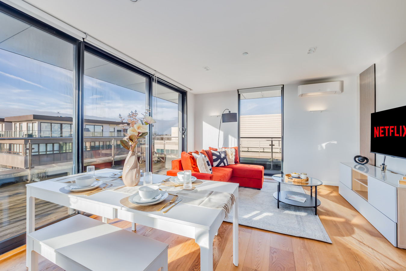 Stunning Penthouse • City Centre • Balcony • Aircon • Private Parking in 258 Upper Fourth Street Flat 8 - Property image 6 - VivreStays