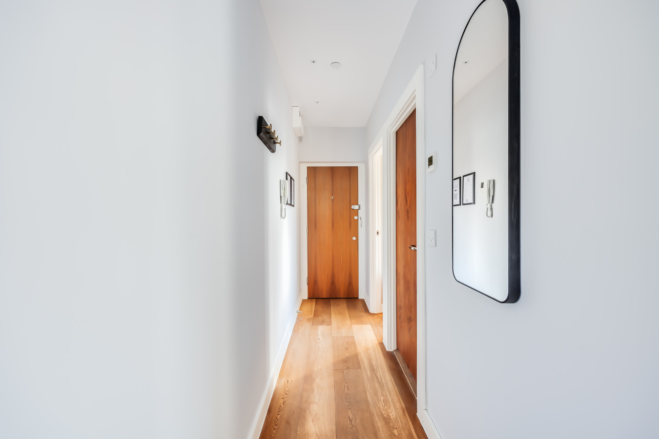 Stunning Penthouse • City Centre • Balcony • Aircon • Private Parking in 258 Upper Fourth Street Flat 8 - Property image 19 - VivreStays