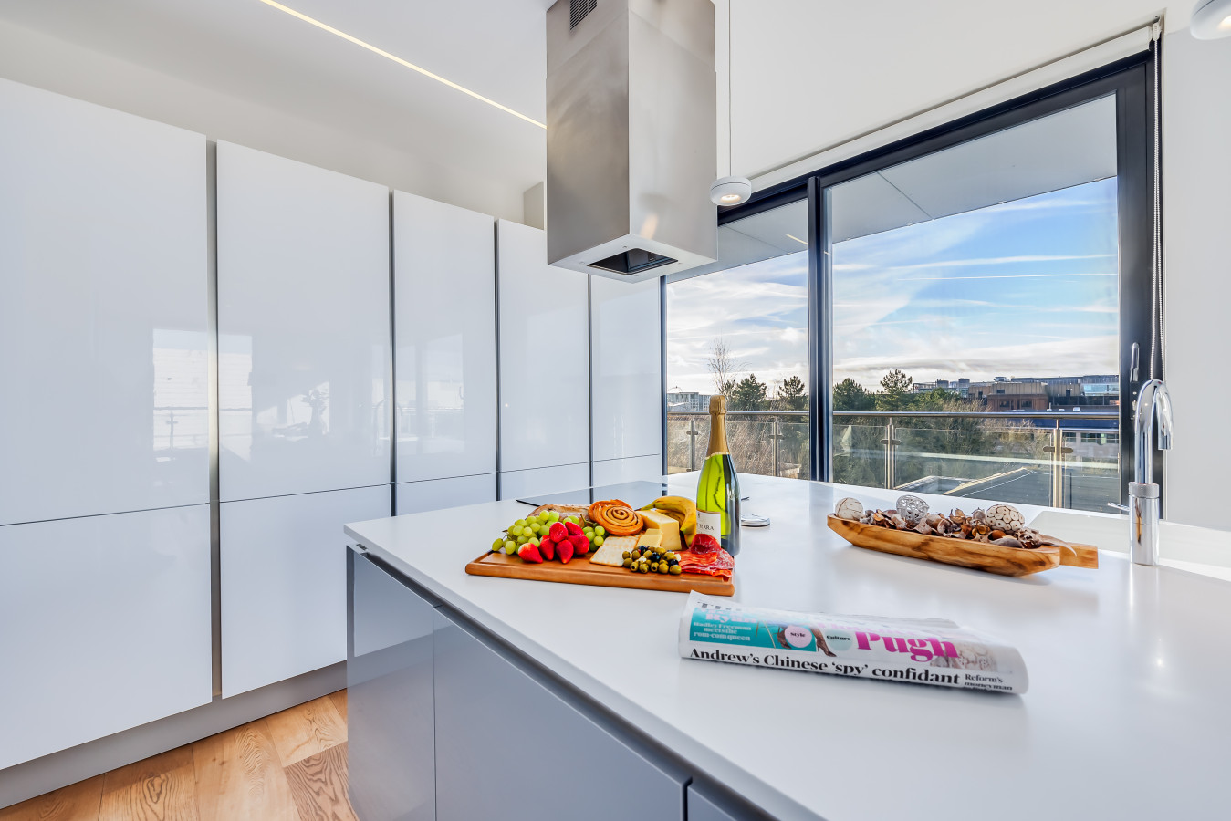 Stunning Penthouse • City Centre • Balcony • Aircon • Private Parking in 258 Upper Fourth Street Flat 8 - Property image 11 - VivreStays