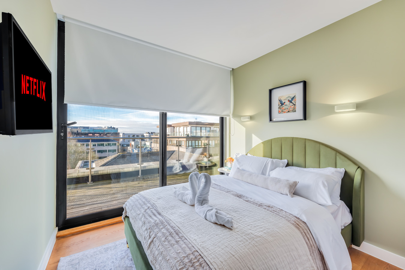 Stunning Penthouse • City Centre • Balcony • Aircon • Private Parking in 258 Upper Fourth Street Flat 8 - Property image 20 - VivreStays