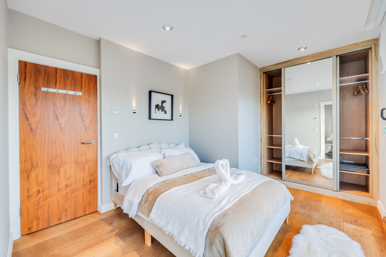 Stunning Penthouse • City Centre • Balcony • Aircon • Private Parking in 258 Upper Fourth Street Flat 8 - Property image 15 - VivreStays