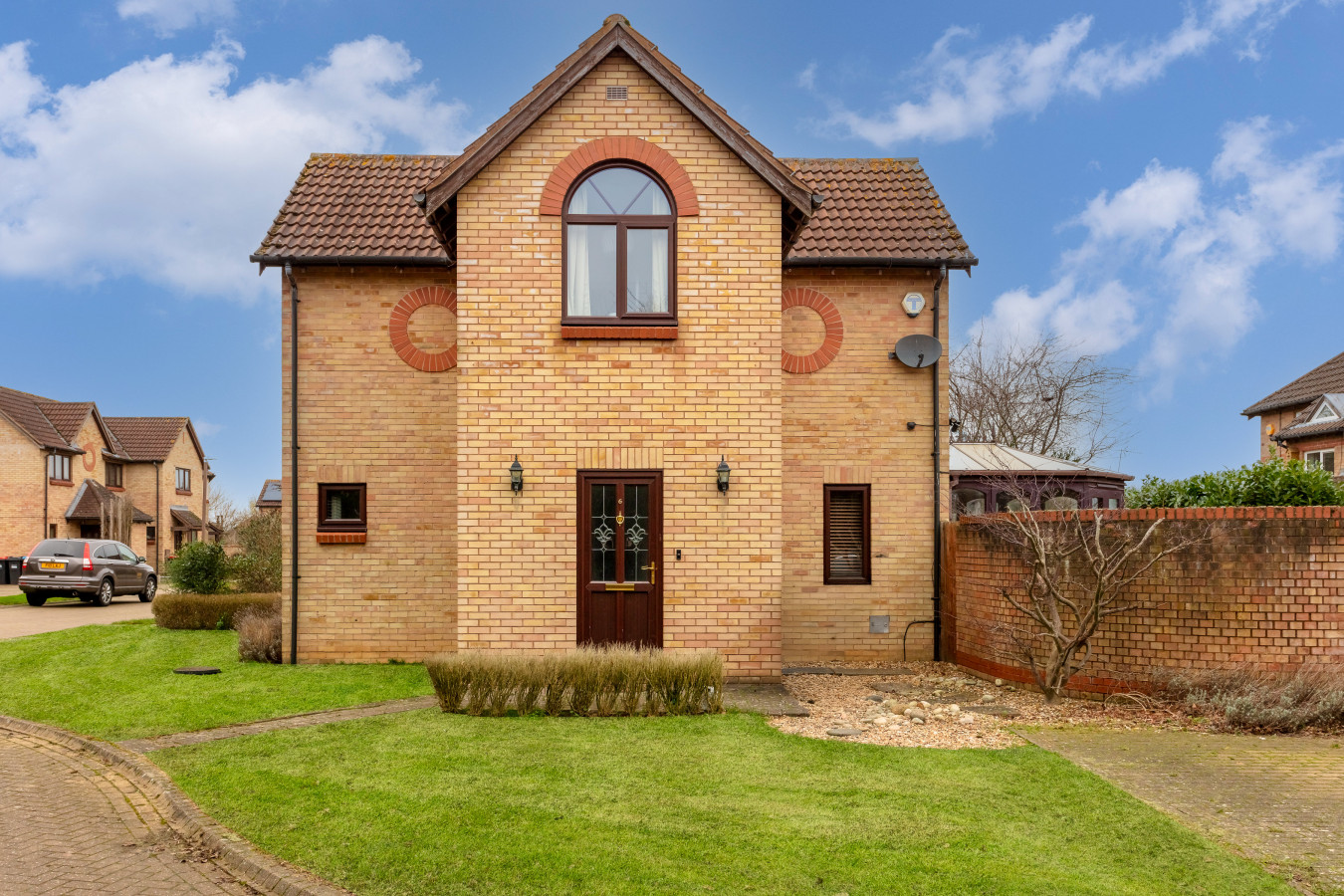 Shenley House • Close to City Centre • Driveway Parking • Workspace • Smart TVs • Self-Check-In in 6 Nathanial Close - Property image 25 - VivreStays