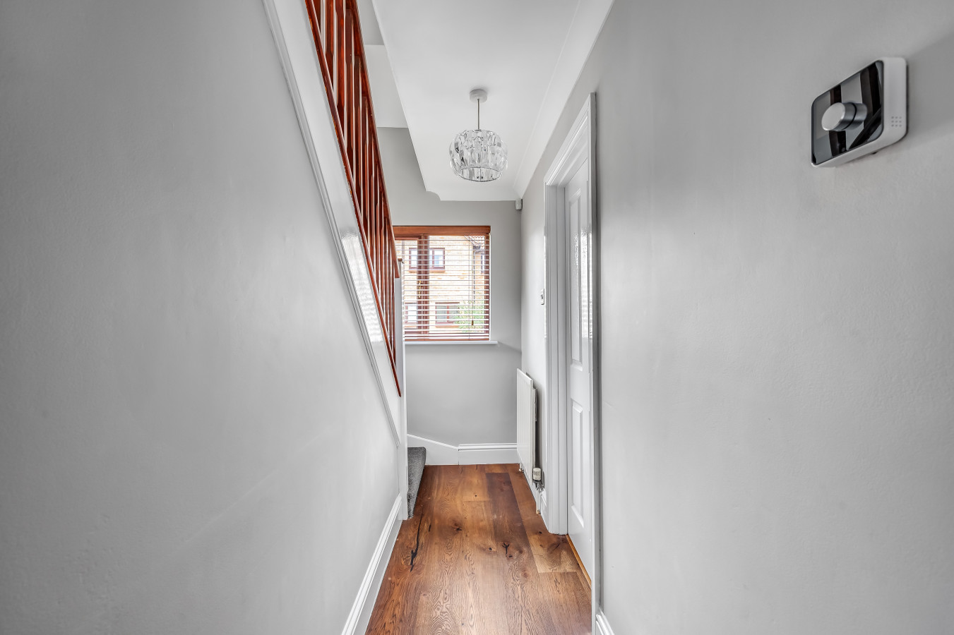 Shenley House • Close to City Centre • Driveway Parking • Workspace • Smart TVs • Self-Check-In in 6 Nathanial Close - Property image 18 - VivreStays