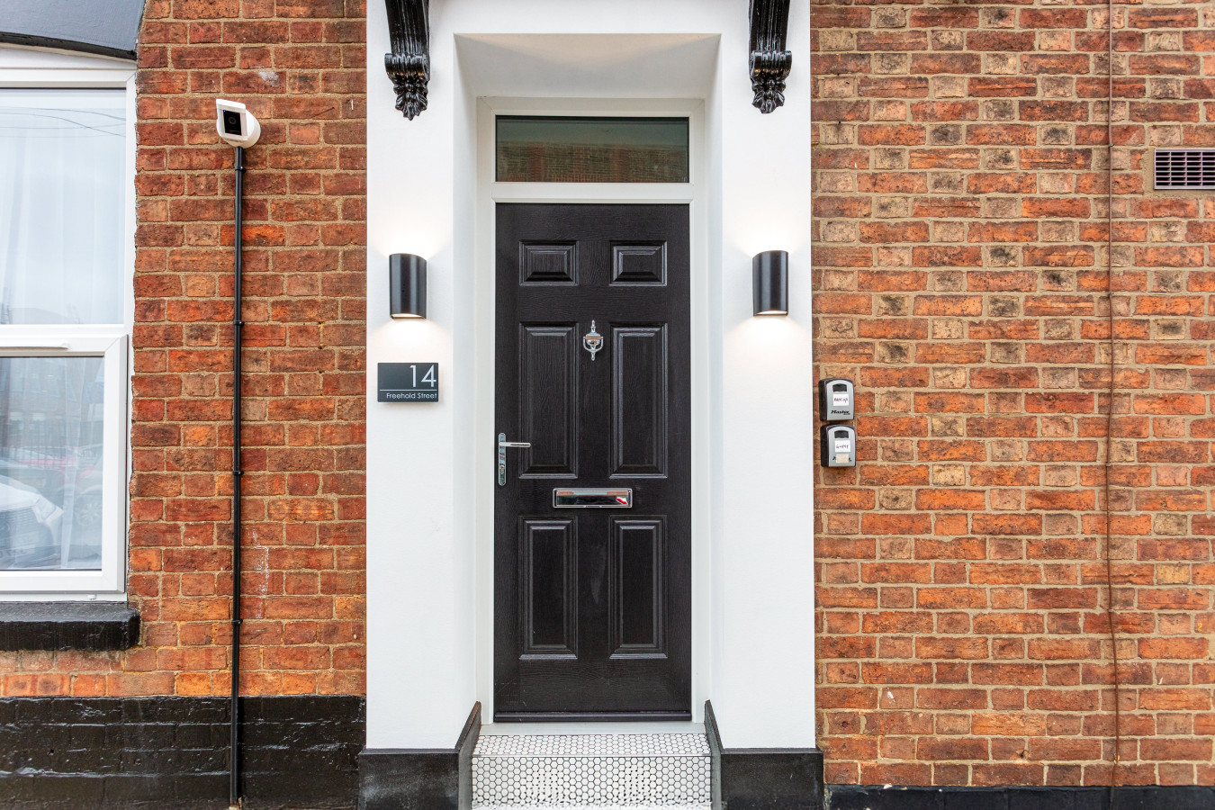 Stunning 4 Bedroom 4 Bathroom House • Pool Table • Free Parking • Virgin TV in 14 Freehold Street - Property image 33 - VivreStays