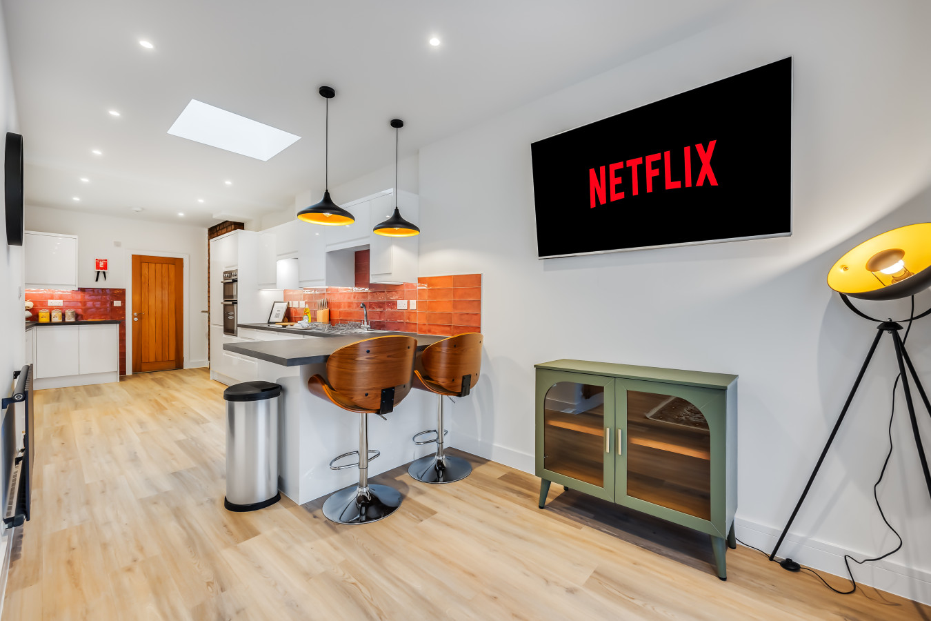 Stunning 4 Bedroom 4 Bathroom House • Pool Table • Free Parking • Virgin TV in 14 Freehold Street - Property image 25 - VivreStays