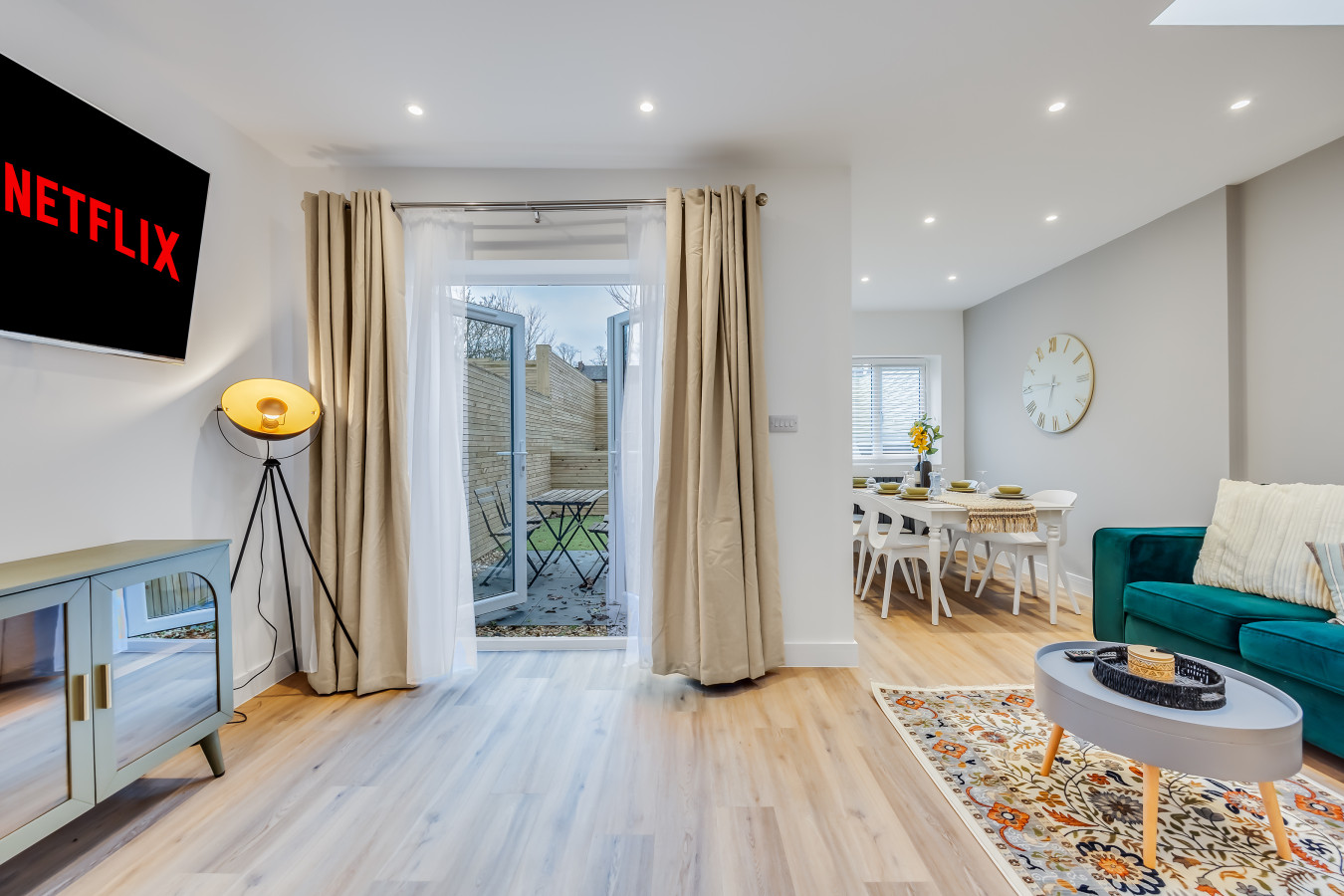 Stunning 4 Bedroom 4 Bathroom House • Pool Table • Free Parking • Virgin TV in 14 Freehold Street - Property image 22 - VivreStays