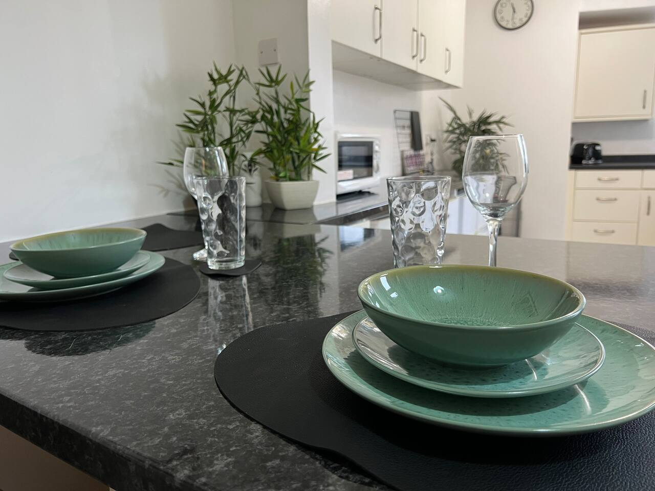 Charming House • Sleeps 6 • Free Parking • Fast WiFi • Smart TV in 42 Worcester Street - Property image 13 - VivreStays