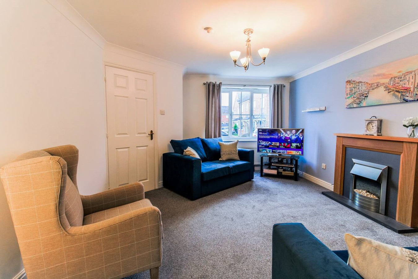Grange House • Sleeps 6 • Driveway Parking • Sky TV • Fast WiFi • Self-Check-In in 17 Great Ground Walk - Property image 14 - VivreStays