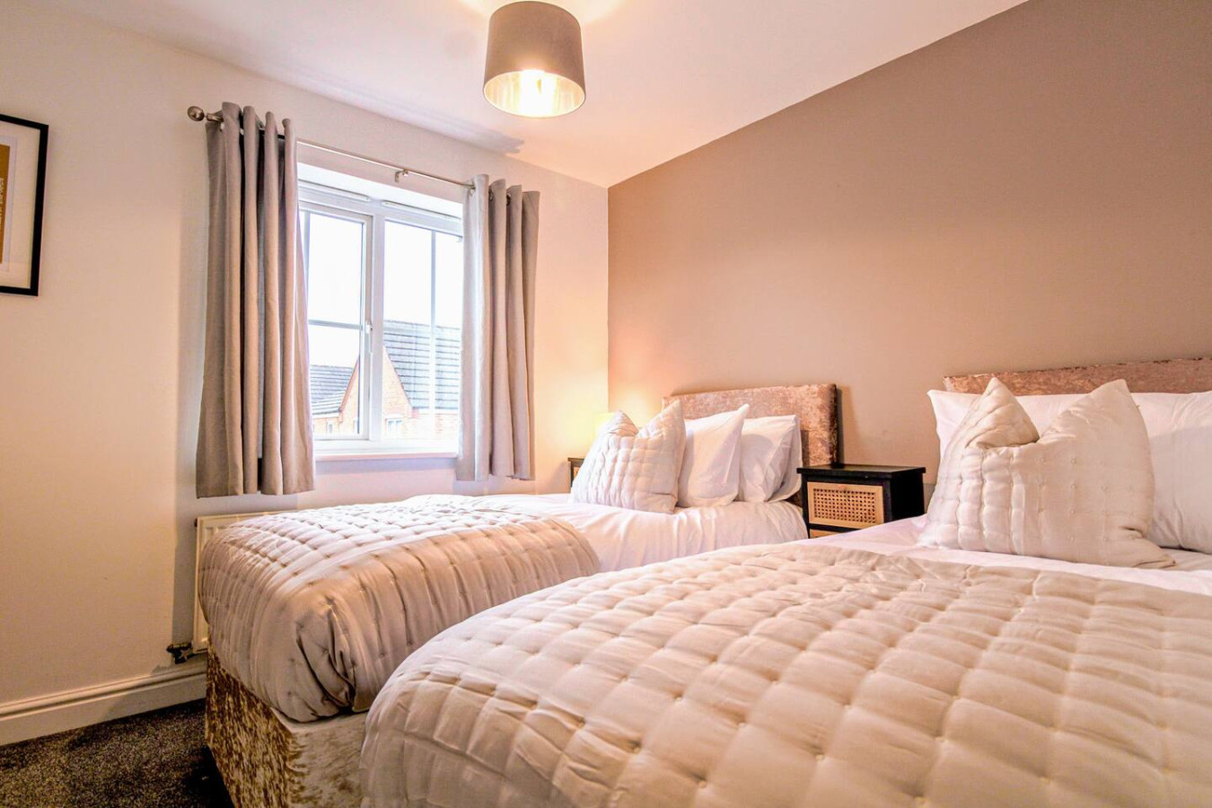 Grange House • Sleeps 6 • Driveway Parking • Sky TV • Fast WiFi • Self-Check-In in 17 Great Ground Walk - Property image 2 - VivreStays