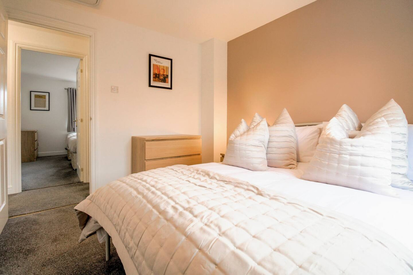 Grange House • Sleeps 6 • Driveway Parking • Sky TV • Fast WiFi • Self-Check-In in 17 Great Ground Walk - Property image 9 - VivreStays