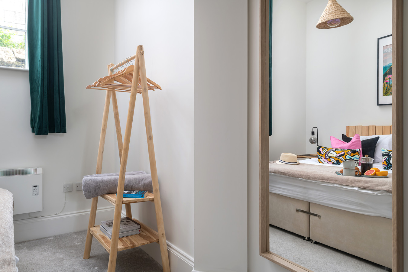Stunning Flat in a Converted Chapel • Free Parking • Fast WiFi • Smart TV in Gemid Street Apartment - Property image 5 - VivreStays