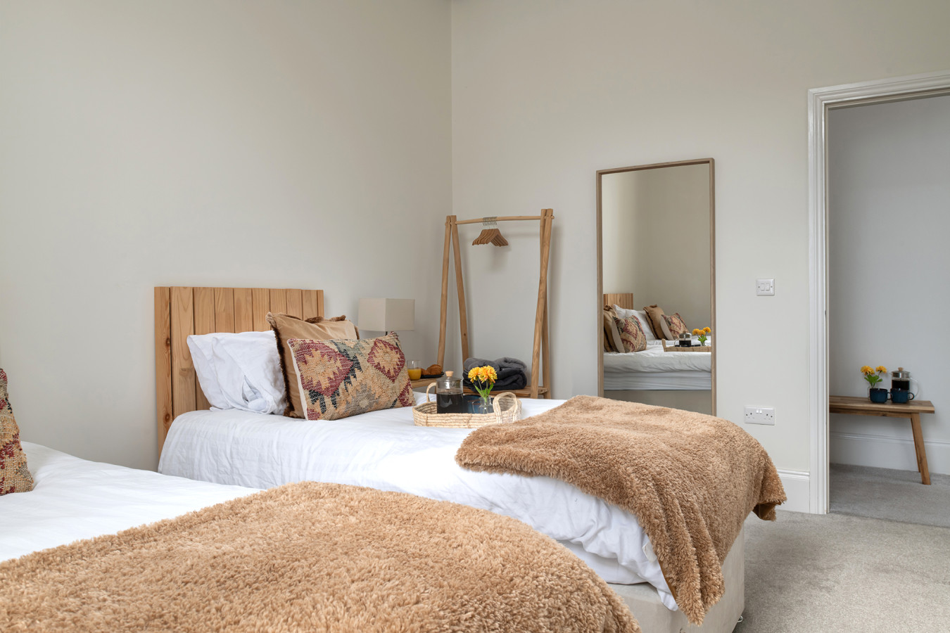 Beautiful Flat • Converted Chapel • Free Parking in Gemid Street Apartment 5 - Property image 9 - VivreStays