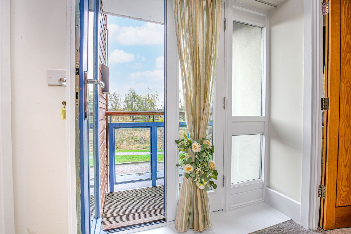 6 Bedroom Detached House • Pool Table • Free Parking • Wifi • Sky TV in 53 Kingswear Drive - Property image 23 - VivreStays