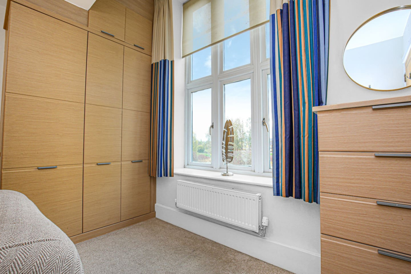 6 Bedroom Detached House • Pool Table • Free Parking • Wifi • Sky TV in 53 Kingswear Drive - Property image 32 - VivreStays