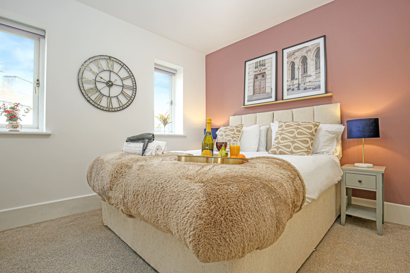 6 Bedroom Detached House • Pool Table • Free Parking • Wifi • Sky TV in 53 Kingswear Drive - Property image 28 - VivreStays
