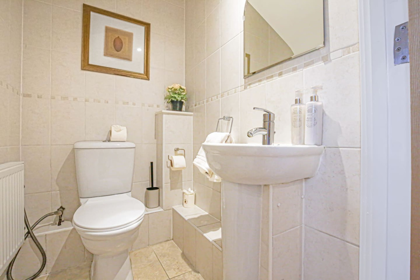 6 Bedroom Detached House • Pool Table • Free Parking • Wifi • Sky TV in 53 Kingswear Drive - Property image 42 - VivreStays