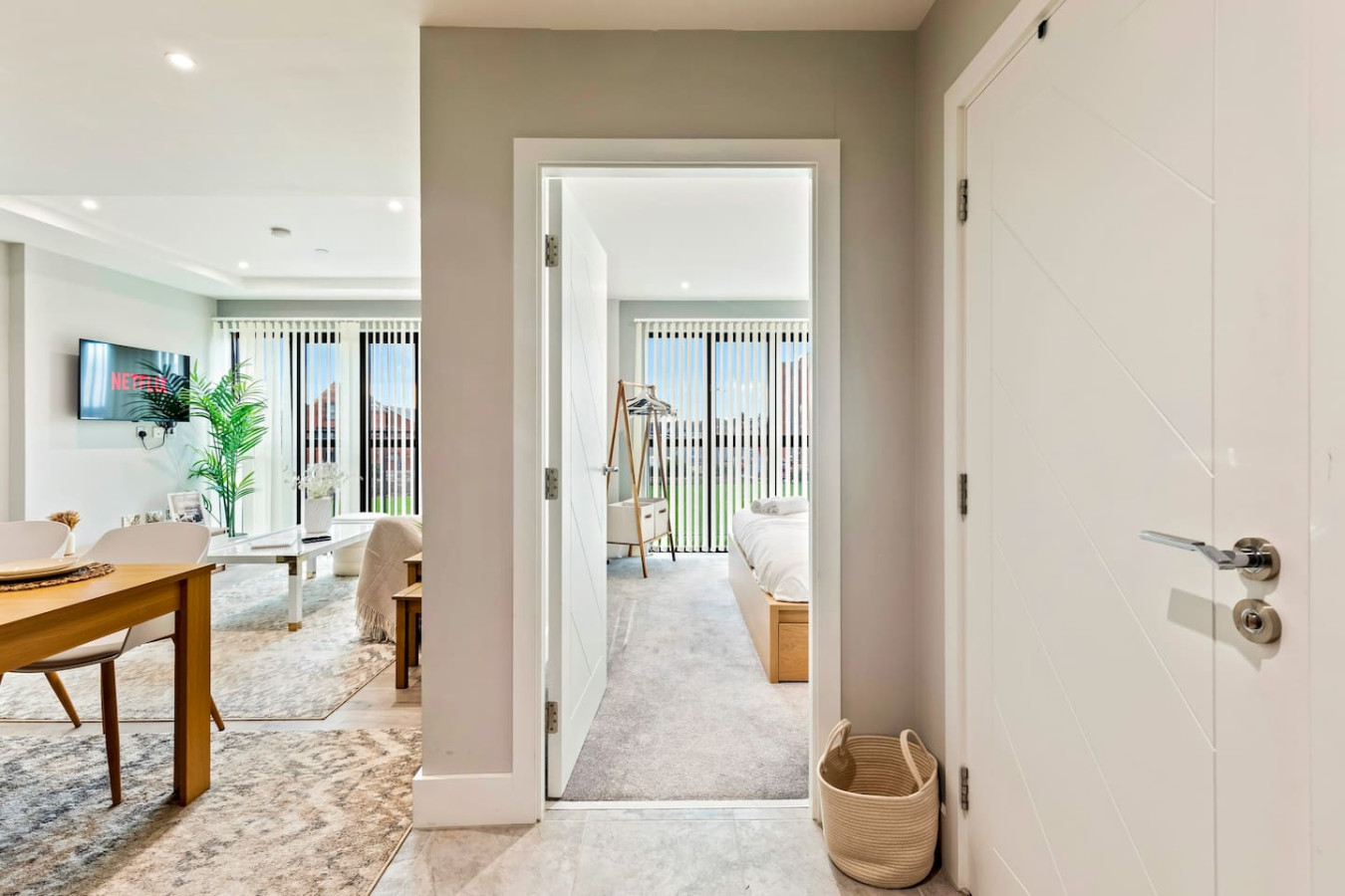 Stunning Apartment • City Centre • Self-Check-In • Fast WiFi • Smart TV • Communal Terrace in 55 Northgate Street Flat 10 - Property image 19 - VivreStays