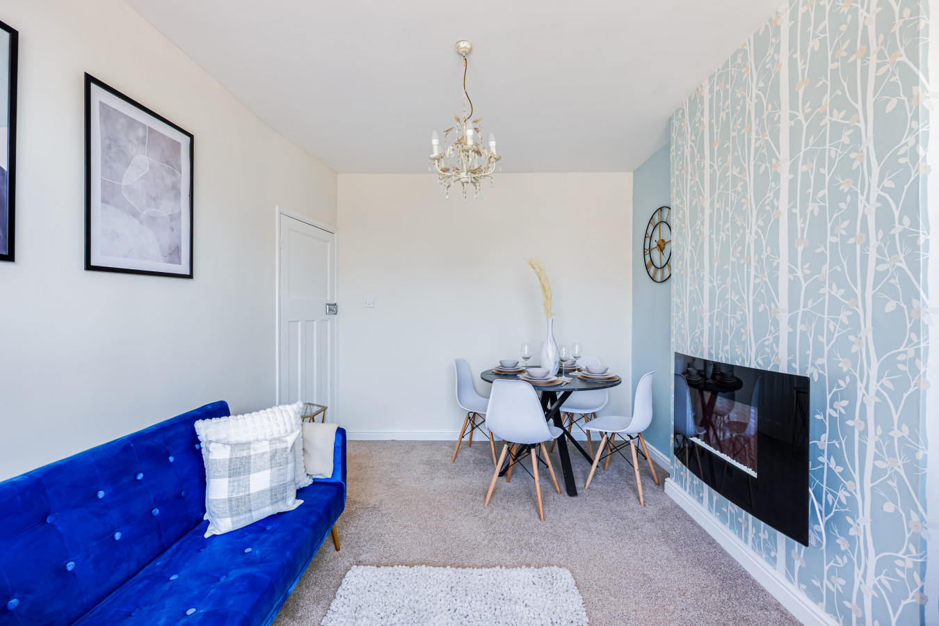 Charming Detached Bungalow • Driveway Parking • Garden • Wifi • Smart TV in 62 Reedway - Property image 12 - VivreStays