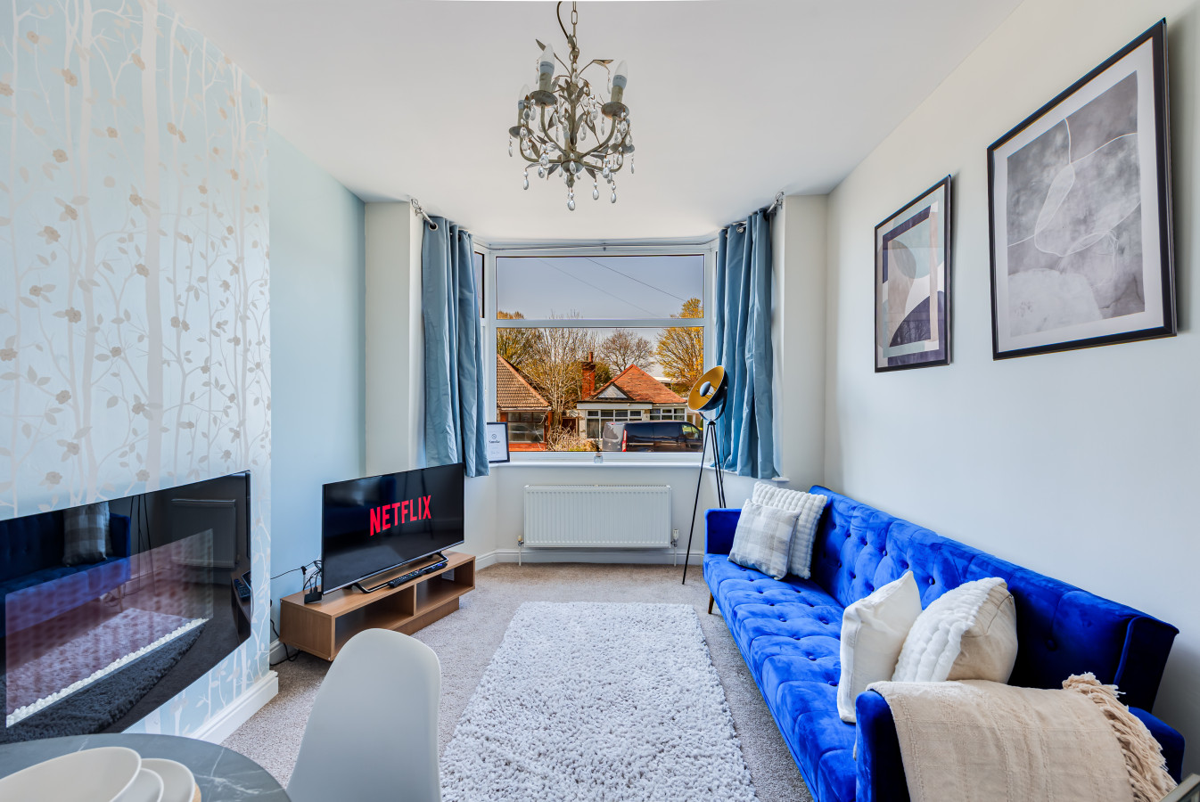 Charming Detached Bungalow • Driveway Parking • Garden • Wifi • Smart TV in 62 Reedway - Property image 11 - VivreStays